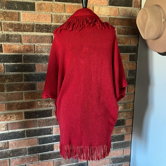 Marrelush Red Women's Sweater Shrug - Picture 3 of 4